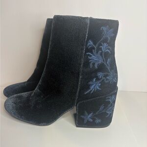 Kenneth Cole Black Velvet Ankle Boots with Blue Embroidery